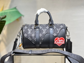 ES - LOV Women Bag - 2800