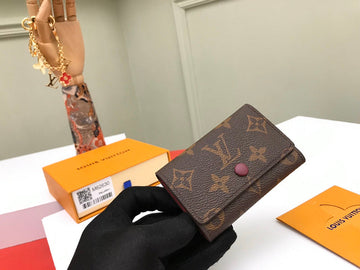 ES - LOV Wallet - 884