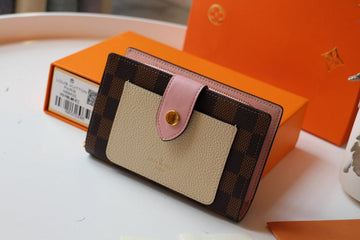 ES - LOV Wallet - 1069