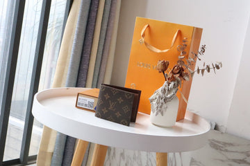 ES - LOV Wallet - 234