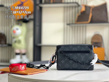 ES - LOV Women Bag - 2147