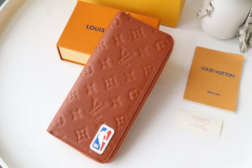 ES - LOV Wallet - 1002