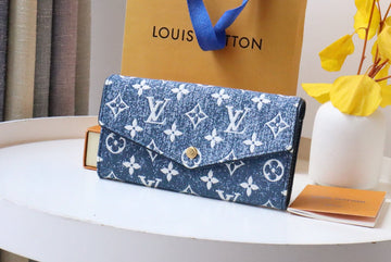 ES - LOV Wallet - 739