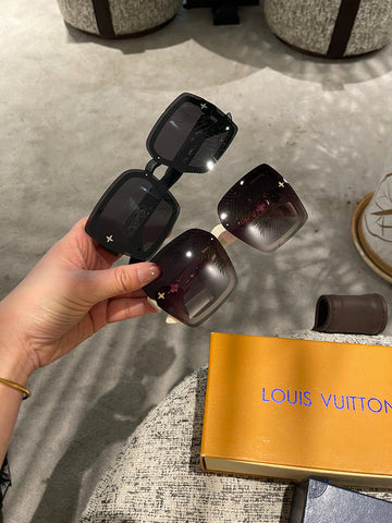 ES - LOV SunglaES - 077