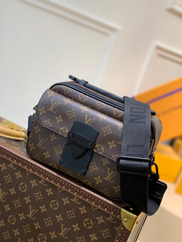ES - LOV Women Bag - 3071