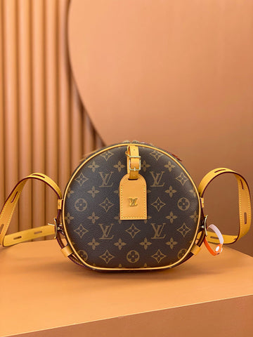 ES - LOV Women Bag - 369