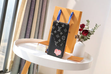 ES - LOV Wallet - 934