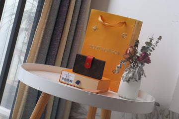 ES - LOV Wallet - 1017