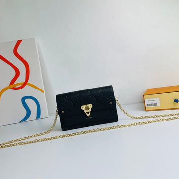 ES - LOV Wallet - 638