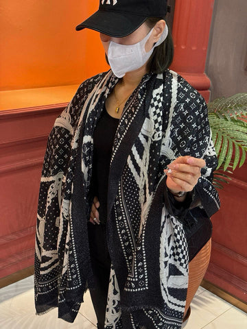 ES - LOV Scarf - 115