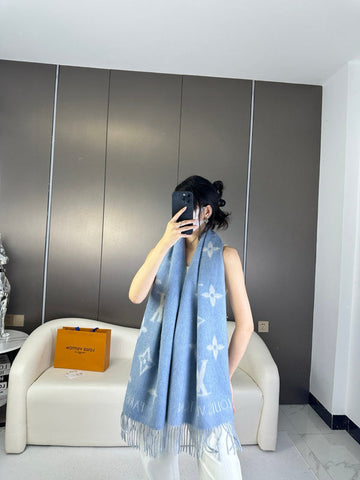 ES - LOV Scarf - 211