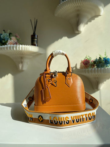ES - LOV Women Bag - 2532