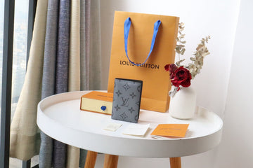 ES - LOV Wallet - 246