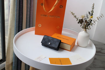 ES - LOV Wallet - 297