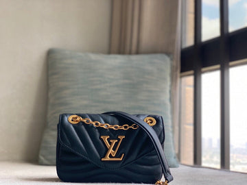 ES - LOV Women Bag - 2999