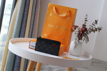 ES - LOV Wallet - 1014