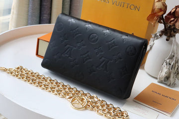 ES - LOV Wallet - 996
