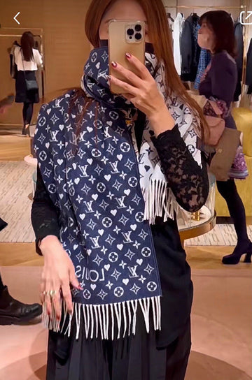 ES - LOV Scarf - 004