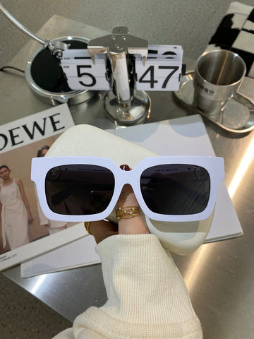 ES - LOV SunglaES - 122