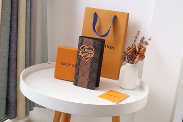 ES - LOV Wallet - 636