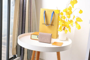 ES - LOV Wallet - 768