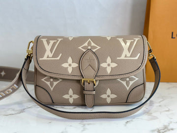 ES - LOV Women Bag - 2130