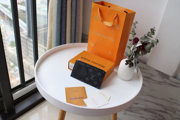 ES - LOV Wallet - 295