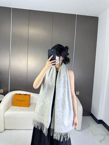 ES - LOV Scarf - 241
