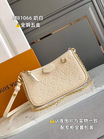 ES - LOV Women Bag - 2695