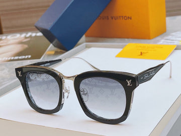 ES - LOV SunglaES - 065