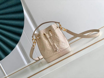 ES - LOV Women Bag - 100