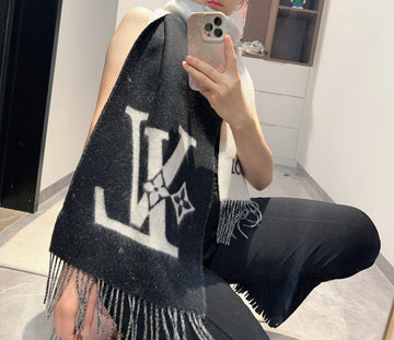 ES - LOV Scarf - 216