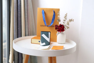 ES - LOV Wallet - 1000