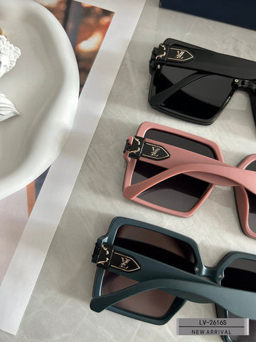 ES - LOV SunglaES - 049
