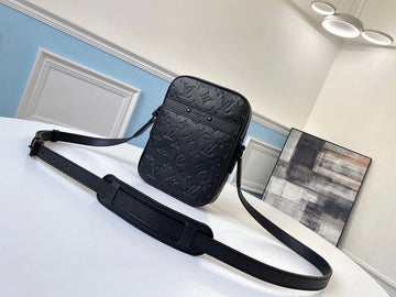 ES - LOV Women Bag - 2057
