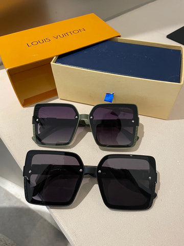 ES - LOV SunglaES - 064