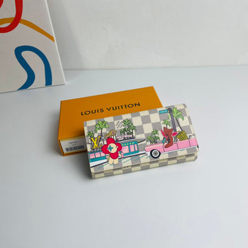 ES - LOV Wallet - 1076