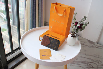 ES - LOV Wallet - 1028