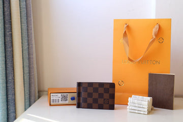 ES - LOV Wallet - 926