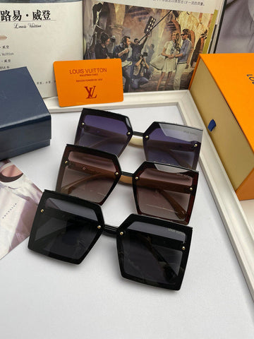 ES - LOV SunglaES - 126