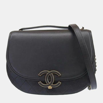 Black Shiny Calfskin Goatskin Quilted Medium Coco Curve MeESenger Flap Bag