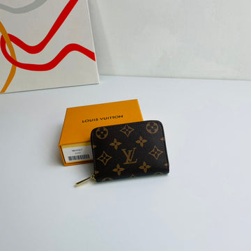 ES - LOV Wallet - 1072