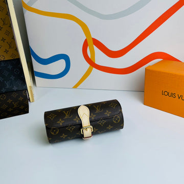 ES - LOV Wallet - 1211