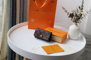 ES - LOV Wallet - 299