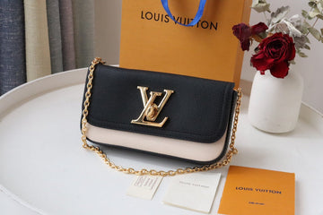 ES - LOV Wallet - 384
