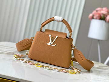 ES - LOV Women Bag - 2025