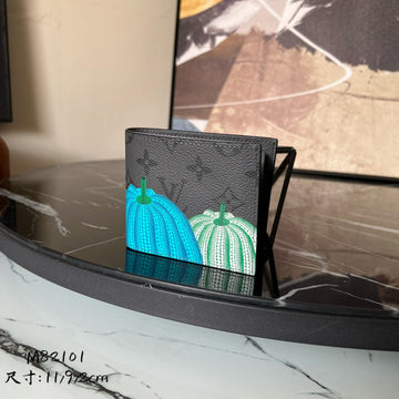 ES - LOV Wallet - 684