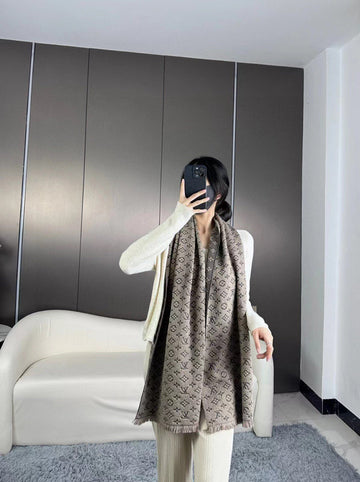 ES - LOV Scarf - 096