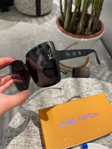 ES - LOV SunglaES - 178
