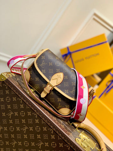 ES - LOV Women Bag - 2397